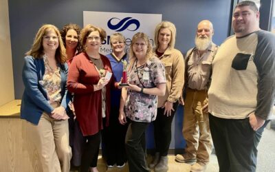 BCBA Presents Christmas Decoration Award to SSM Health Clinic